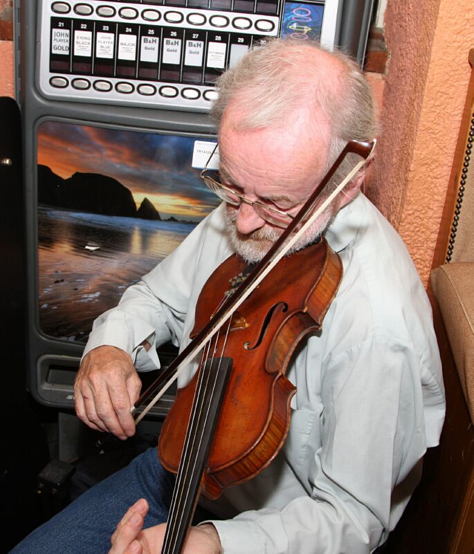 Buzzer2011_74